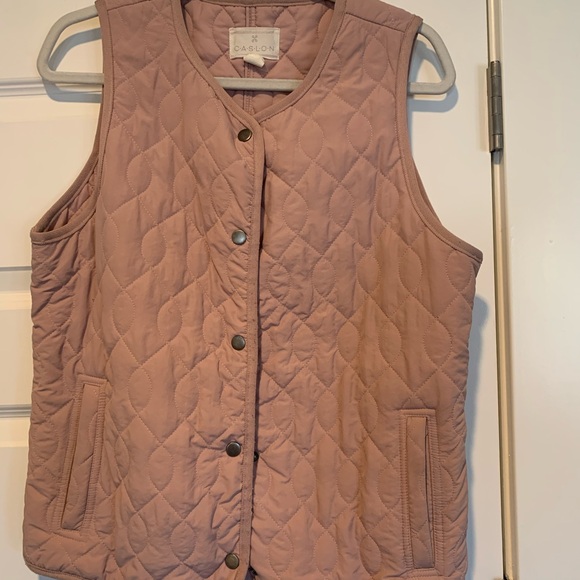 Caslon Quilted Blush Vest - Picture 1 of 8